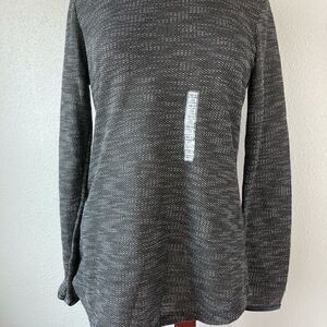 NWT Passports Women’s Top Size M